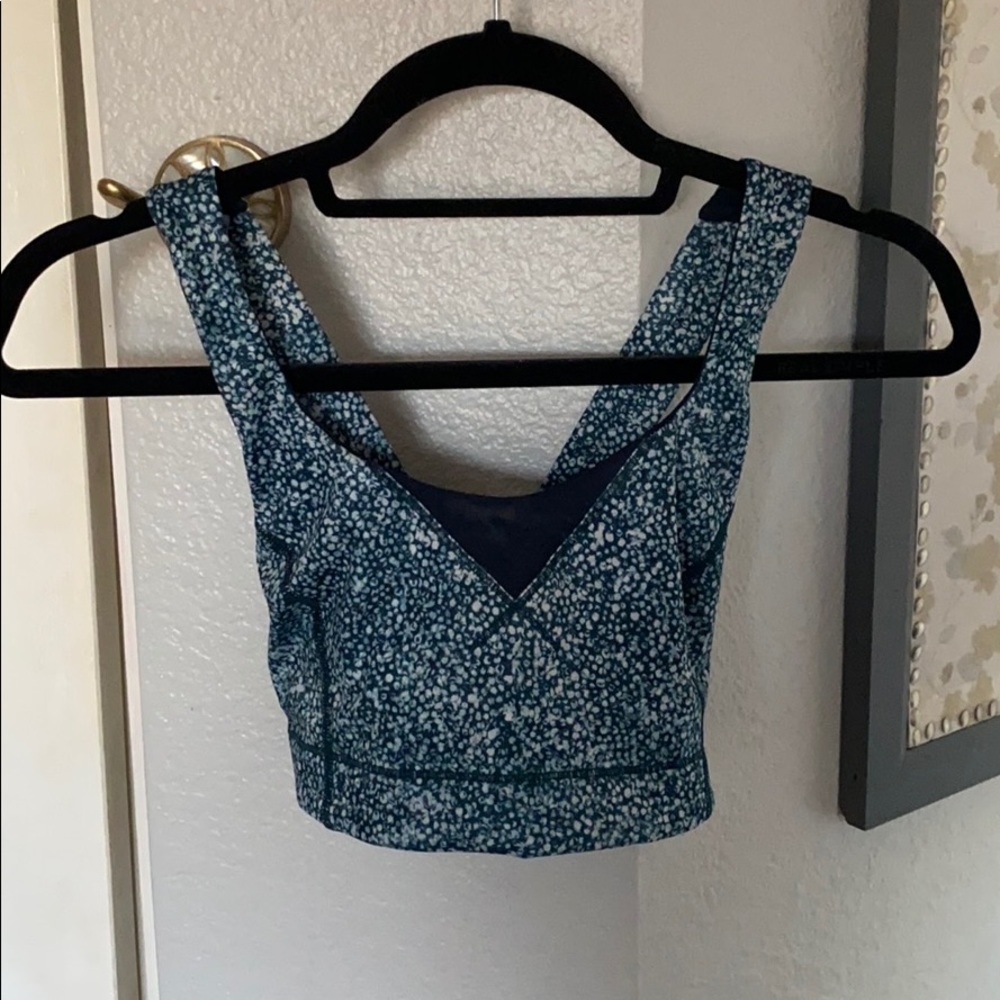 Lululemon sports bra